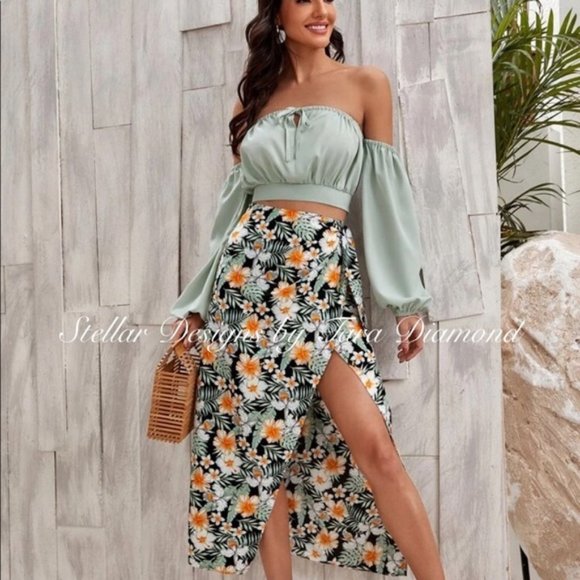 Dresses & Skirts - 🌟Last one 🌟Floral Boho Maxi